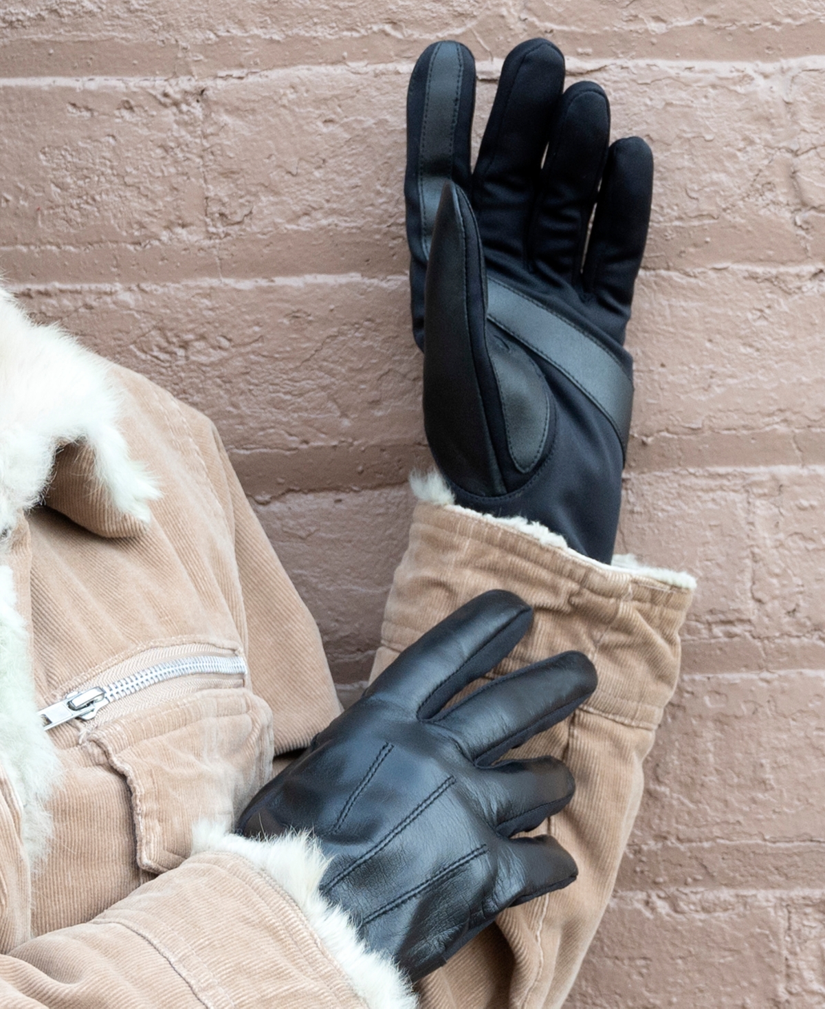 Isotoner Signature Women's Stretch Leather Touchscreen Gloves In Brown