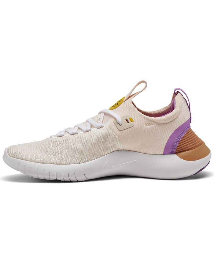 womens nike flyknit free run