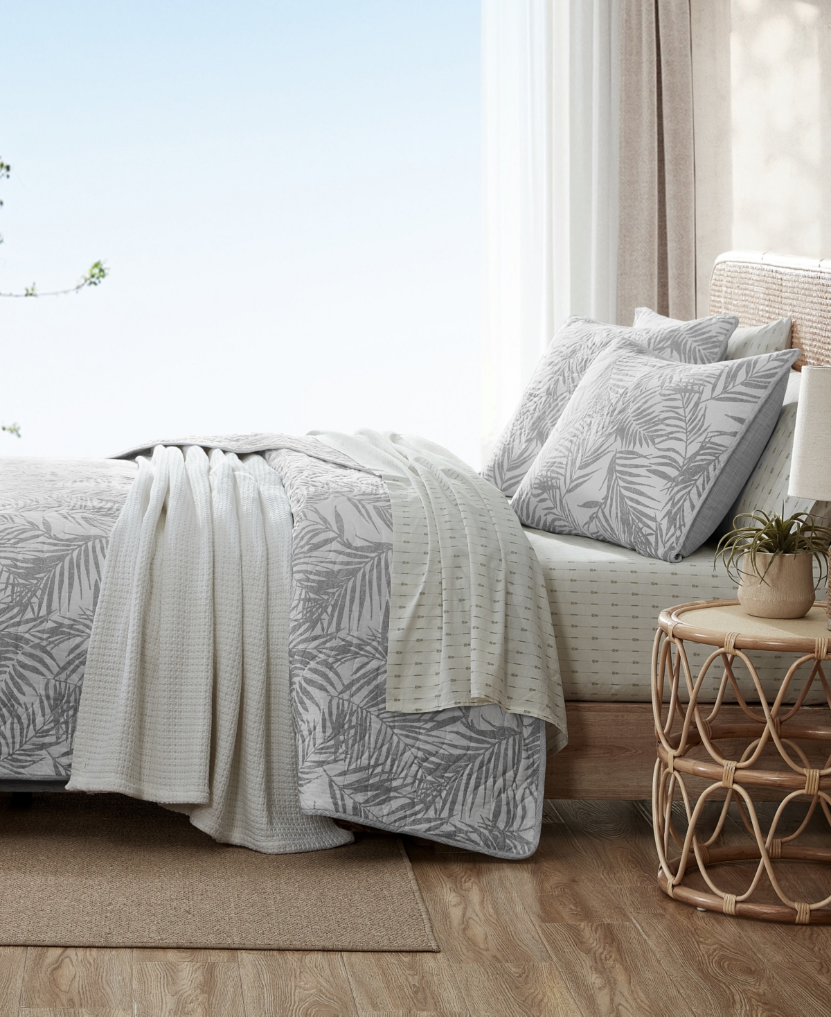 Closeout! Tommy Bahama Home Palmday Cotton Reversible 3 Piece Quilt Set