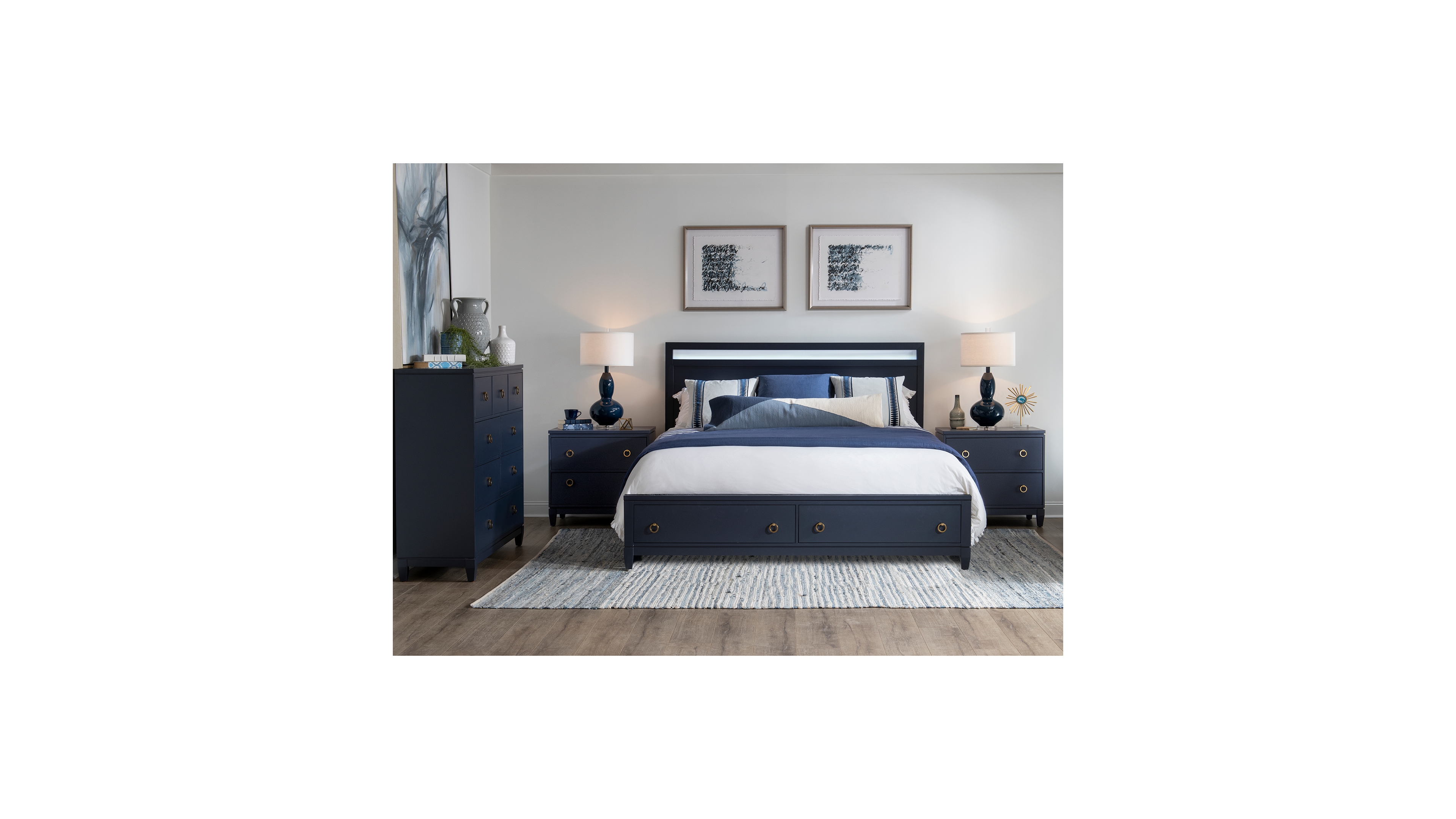 Summerland 3pc Bedroom Set (Queen Panel Storage Bed, Chest, Nightstand)
