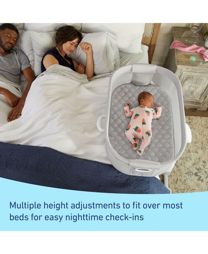 Graco DreamMore Bedside Deluxe with Calming Motion Macy