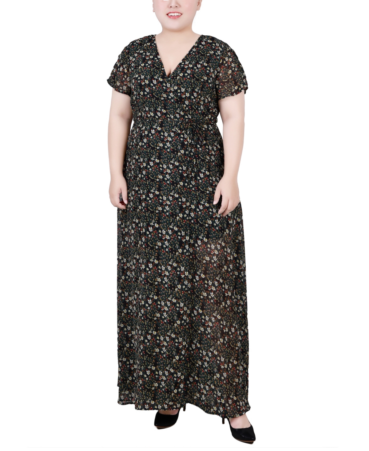 Plus Size Short Sleeve Tie Closure Wrap Chiffon Maxi Dress - Black Ditsy Floral