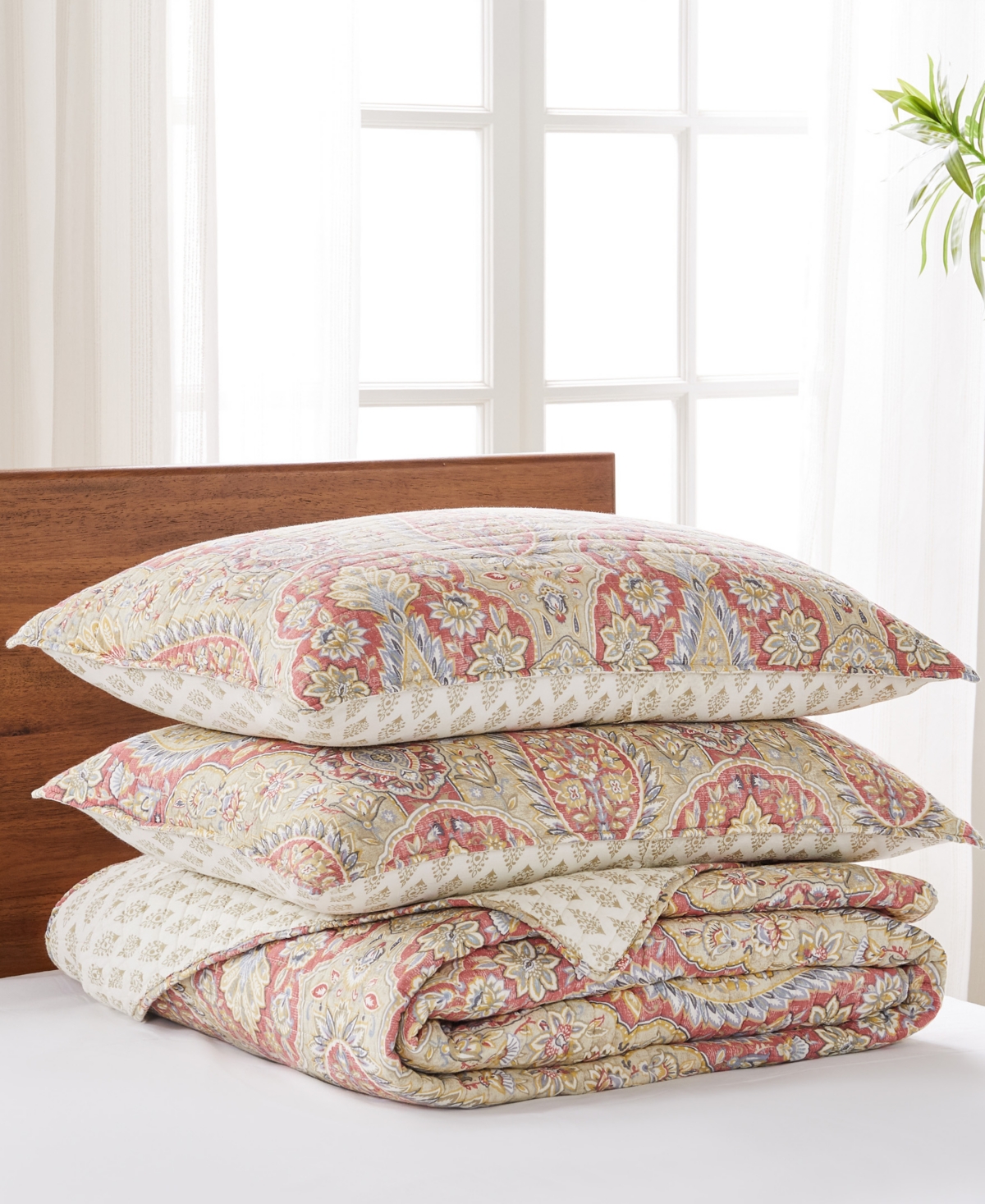 Levtex Emel Reversible 3-pc. Quilt Set, King/california King In Red