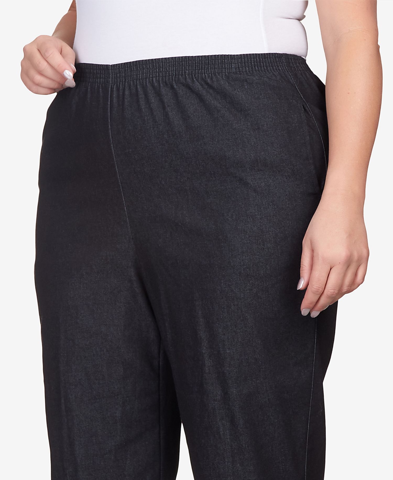 Plus Size Classic Relaxed Fit Denim Capri Pant