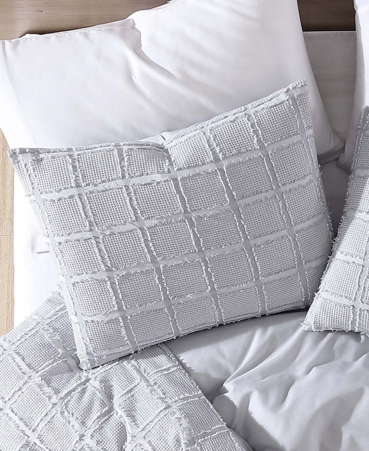 Riverbrook Home Jadan Clip Waffle 4-Pc. Comforter Set