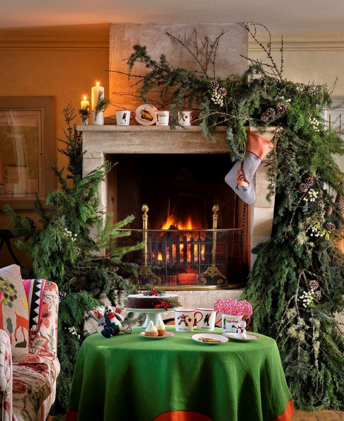 Kit Kemp for Spode Christmas Doodles Deck The Walls