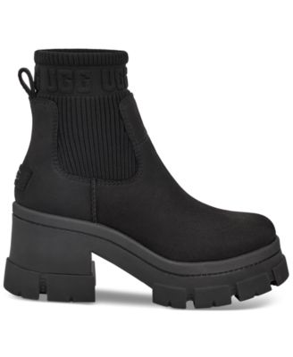 Women's Brooklyn Pull-On Lug Chelsea Boots