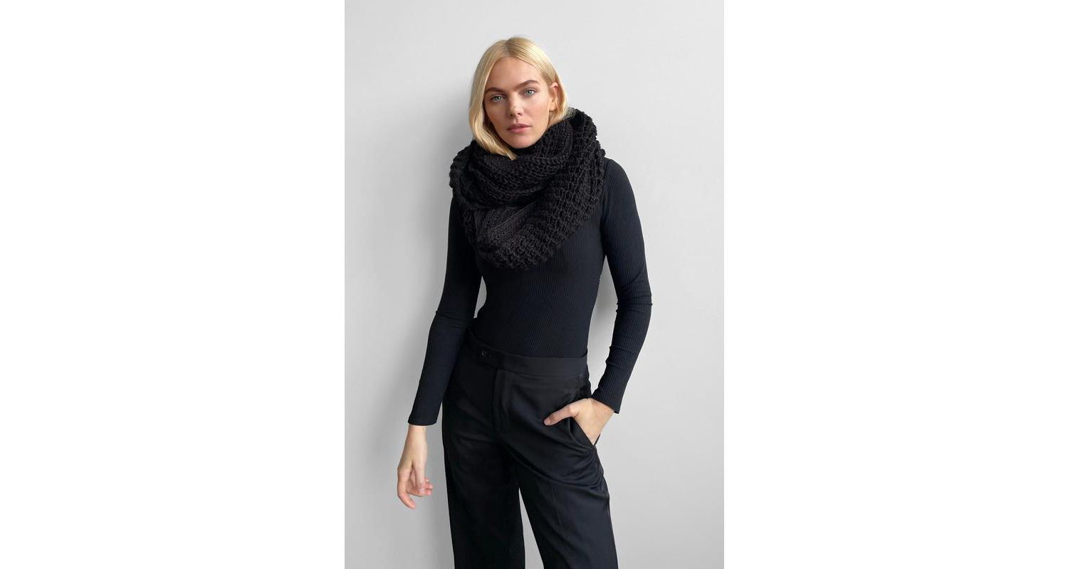 Women's London Merino-Blend Chunky Knit Infinity Scarf