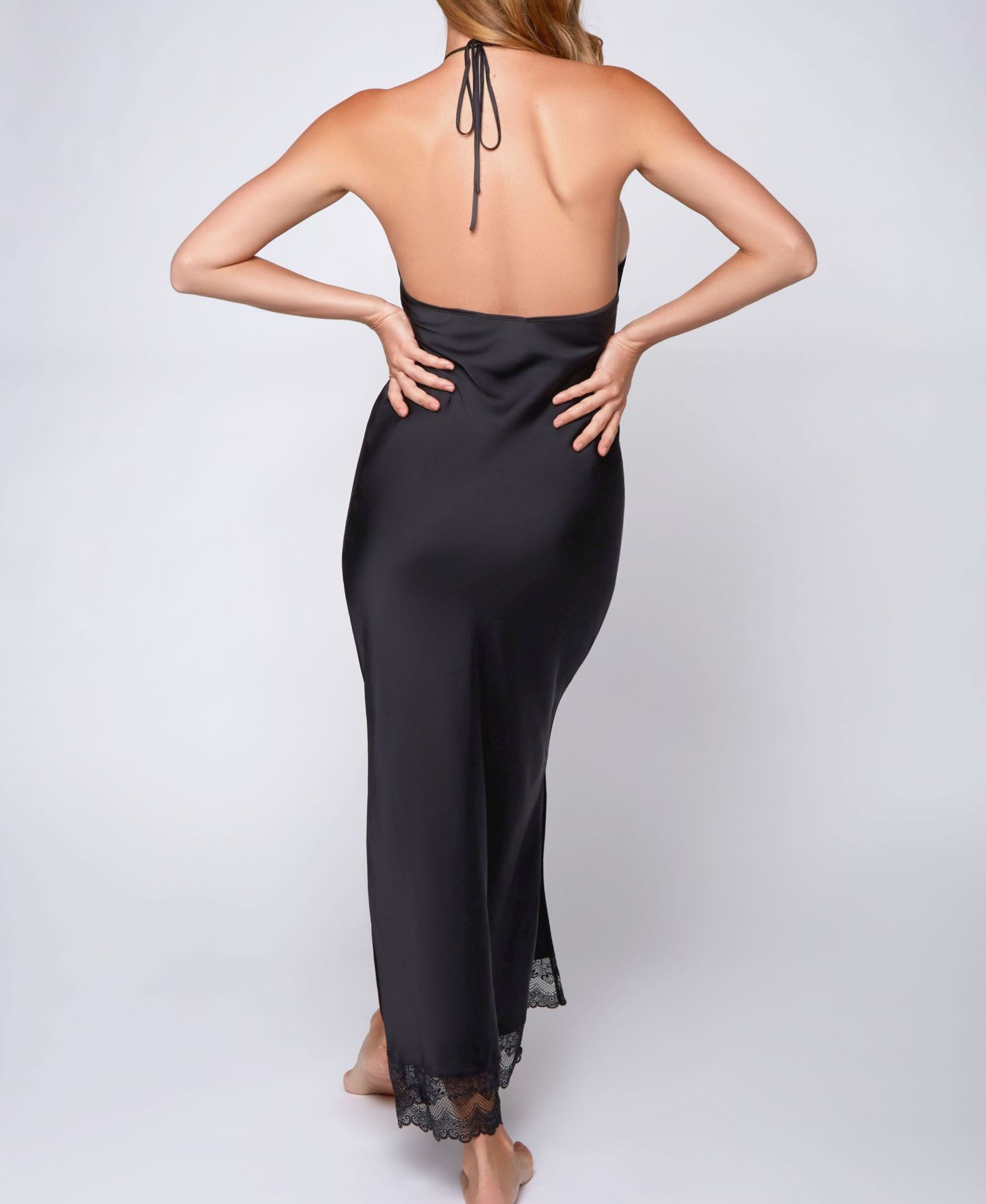 Сорочка Silky, завязка на шее, атлас, стрейч — iCollection, цвет: Чёрный — фото 2