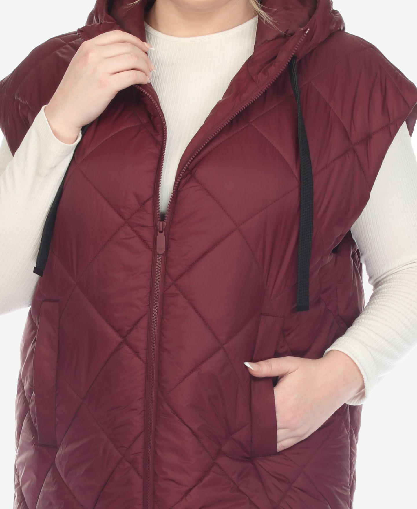 Женский жилет White Mark Plus Size Diamond Quilted Hooded Puffer Vest, цвет: Бордовый — фото 4