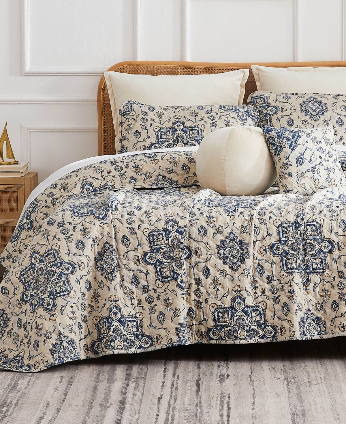 Southshore Fine Linens Persia 7 Piece Quilt Set,