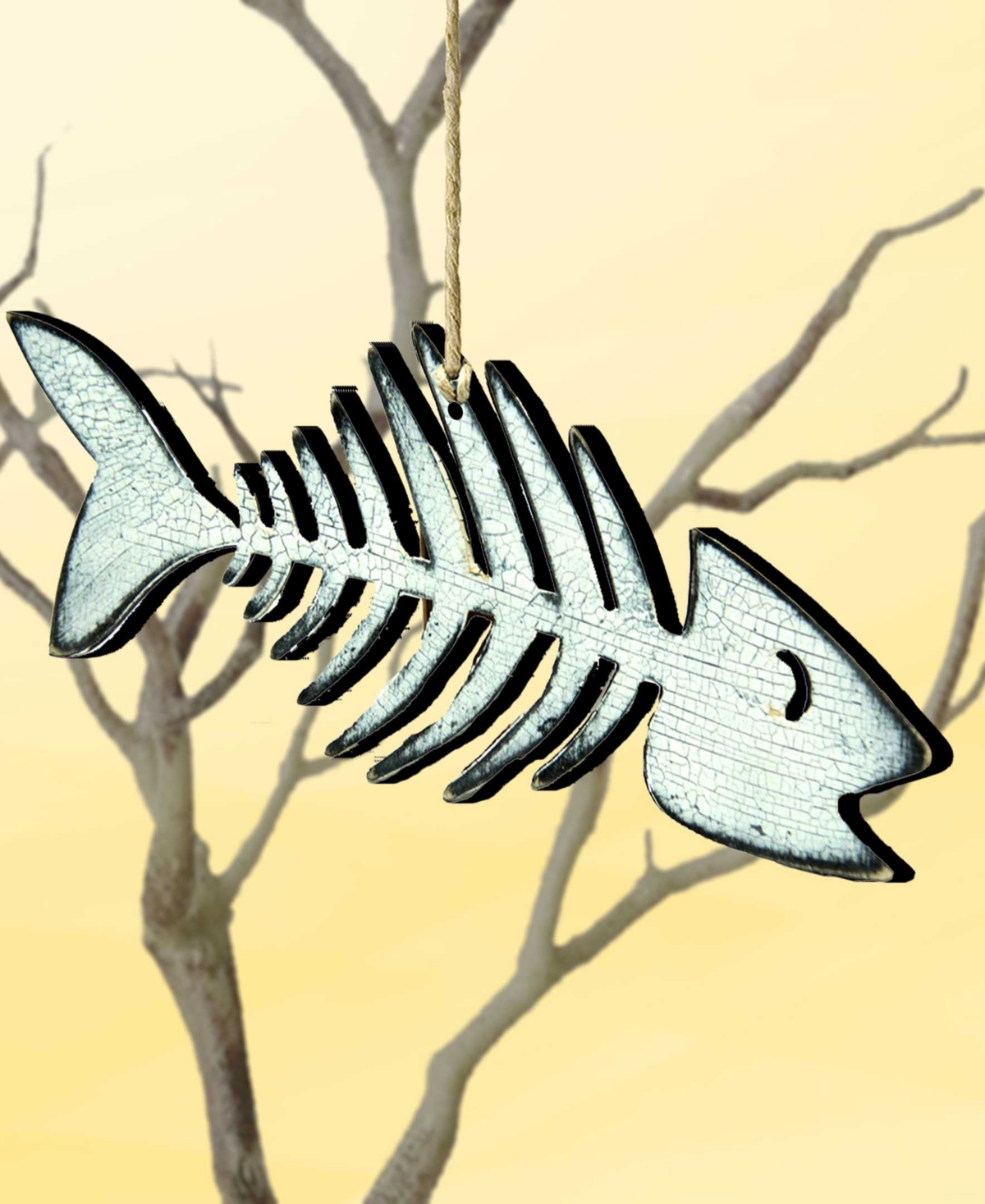 Designocracy Holiday Wooden Ornaments Halloween Fish Skeleton Home Decor Set Of 2 G. Debrekht In Multi Color