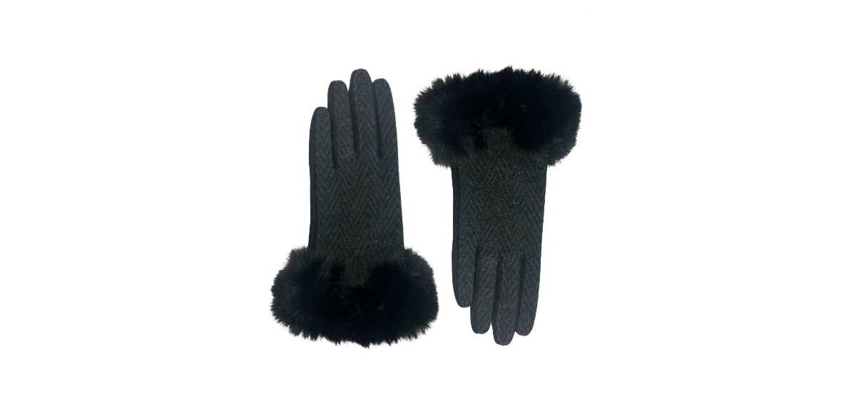 Marcus Adler Chevron Faux Fur Cuff Touchscreen Jersey Glove In Black