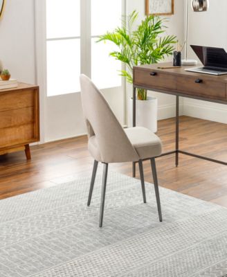 Monaco MOC-2304 5'3" x 7'3" Area Rug