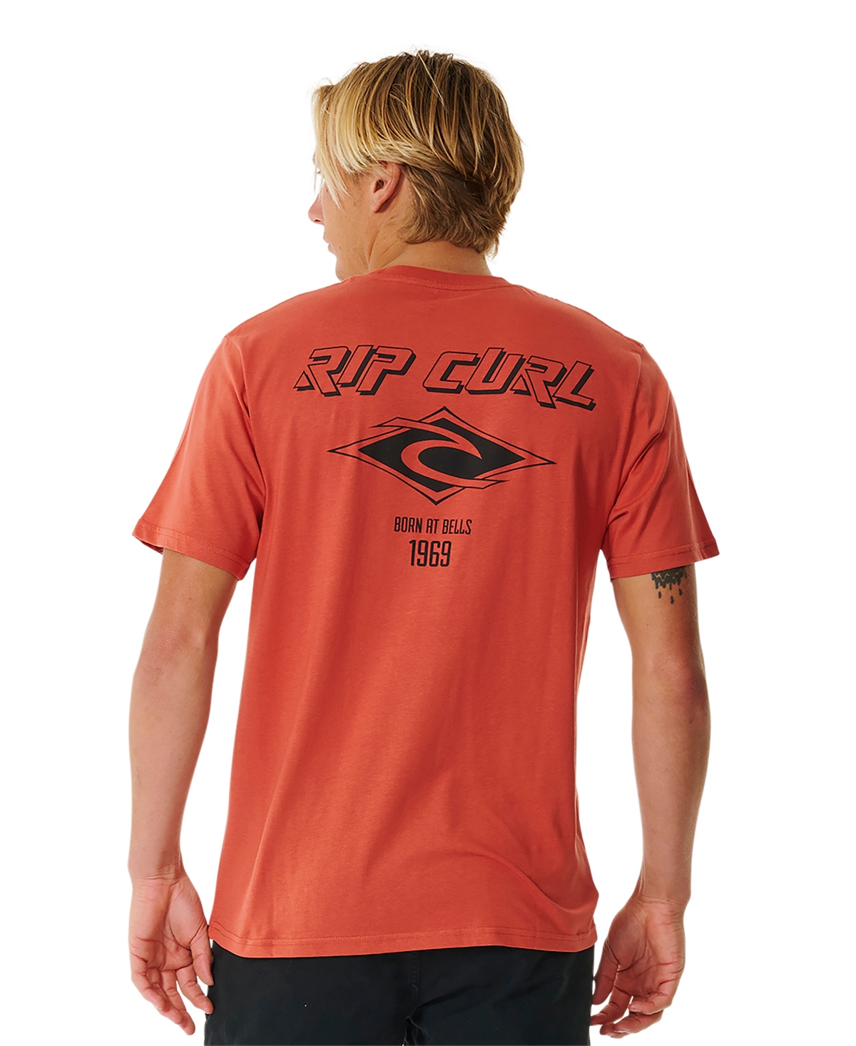 Rip Curl Men's Fade Out Icon Short Sleeve T-shirt In Spiced Rum