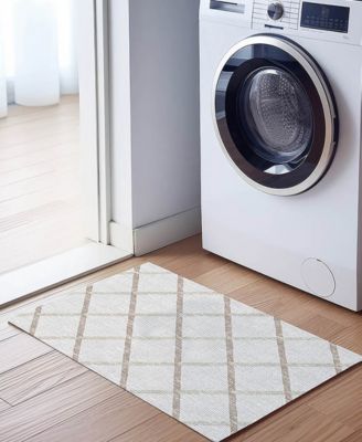 York Washable YO1 1'8" x 2'6" Area Rug