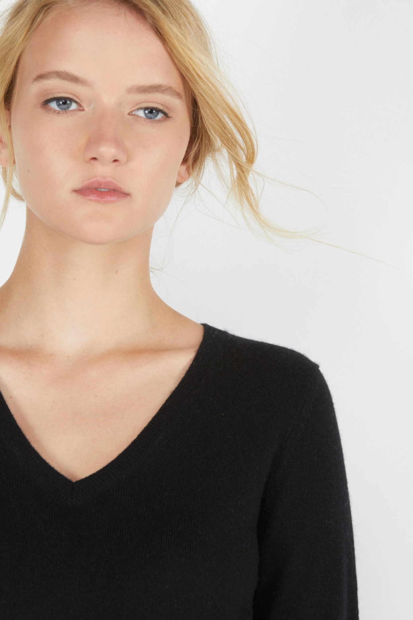 Женский свитер JENNIE LIU 100% Pure Cashmere Long Sleeve Pullover V Neck, цвет: Чёрный — фото 2