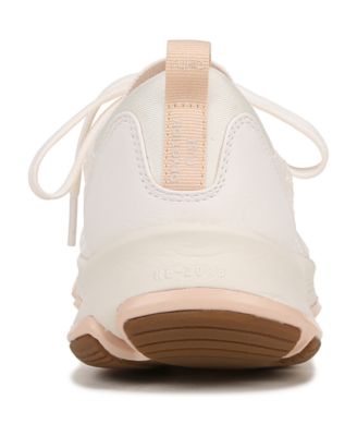 Women's Devotion Fuse Walking Shoes