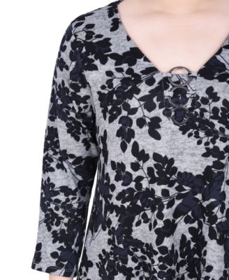 Petite 3/4 Sleeve 3-Ring Top