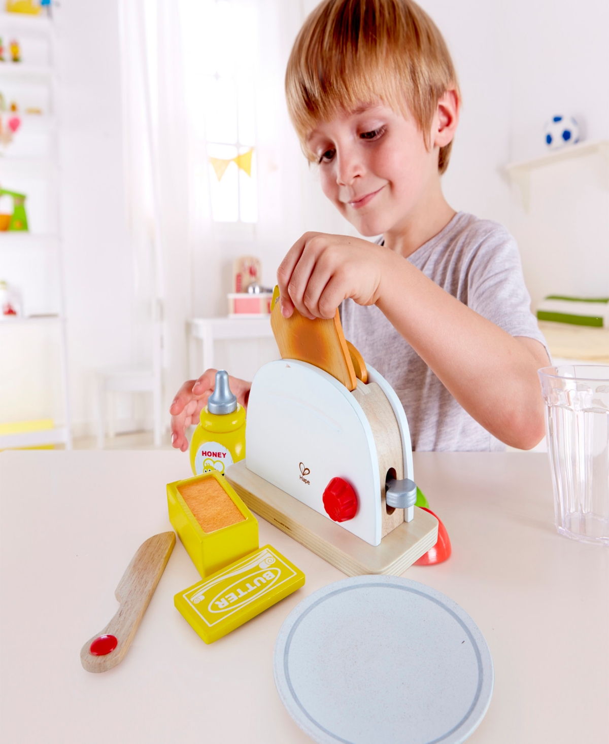 Hape Pop-up Toaster Kitchen Playset In Multi