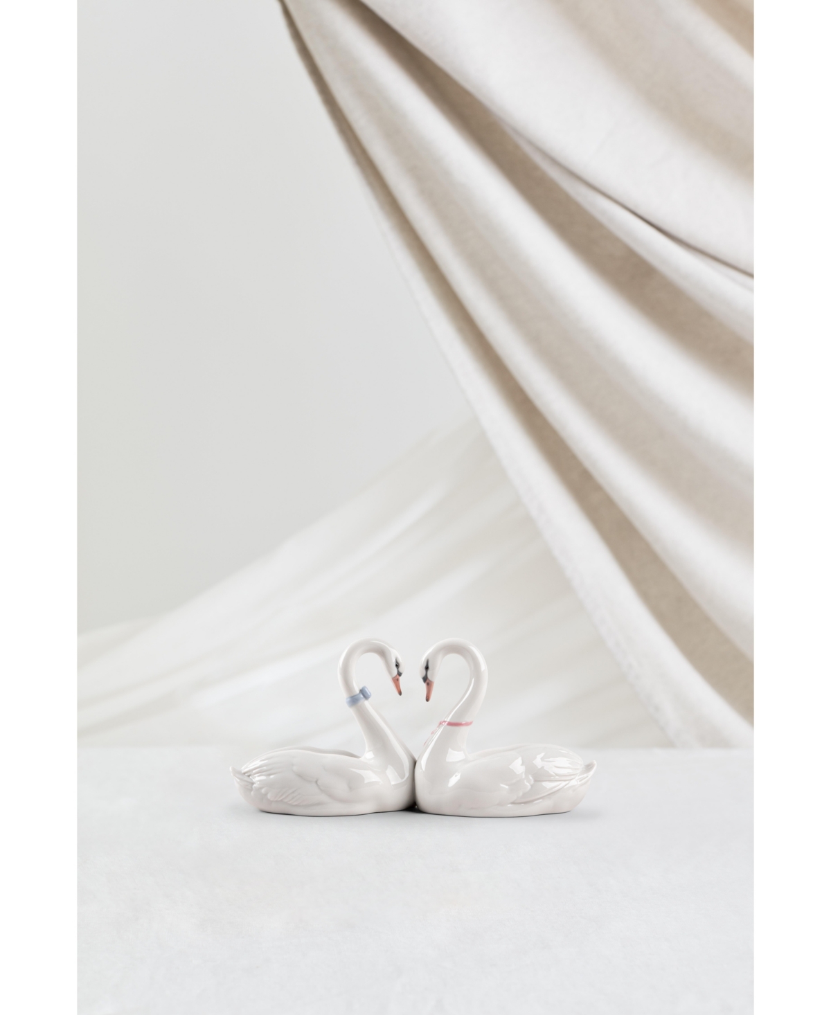 Lladrò Endless Love Cake Topper In Multi