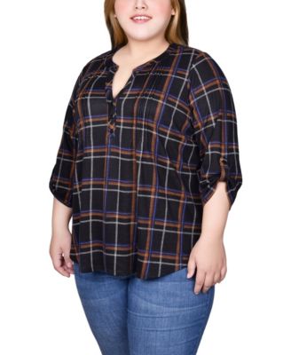 Plus Size 3/4 Roll Sleeve Top
