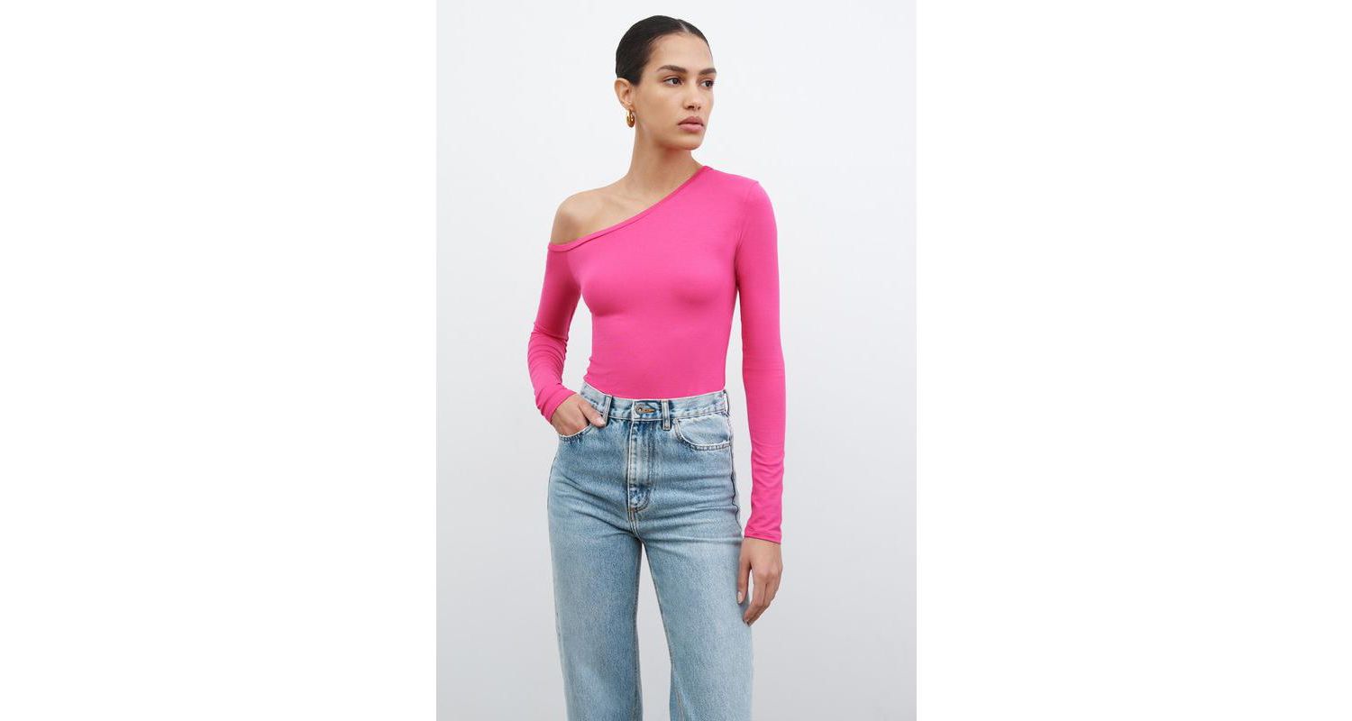 Women's Murray Fitted Off-Shoulder Extra-Long Sleeve Jersey Top