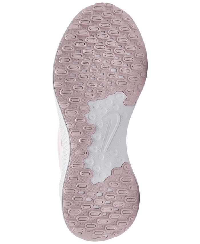 macy's women's nike running shoes