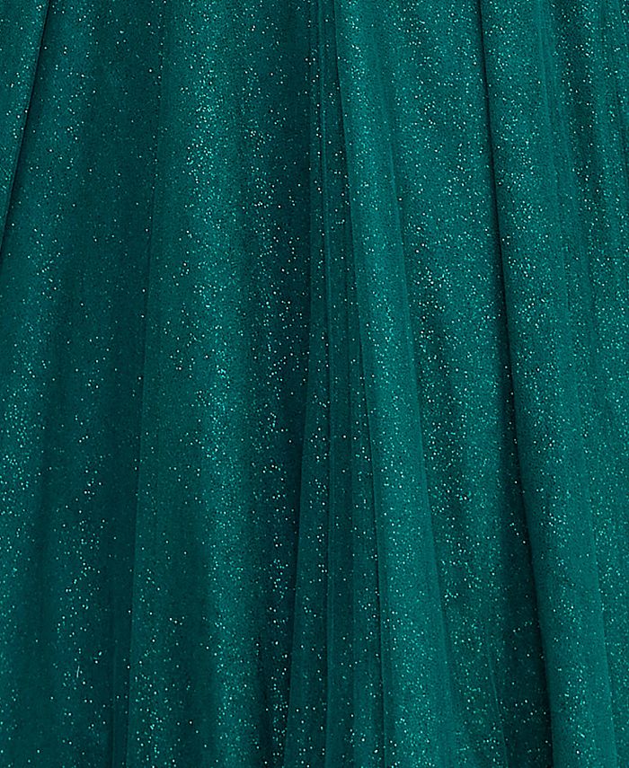 Enchanting Elegance: Shimmering Ball Gown for Unforgettable Occasions