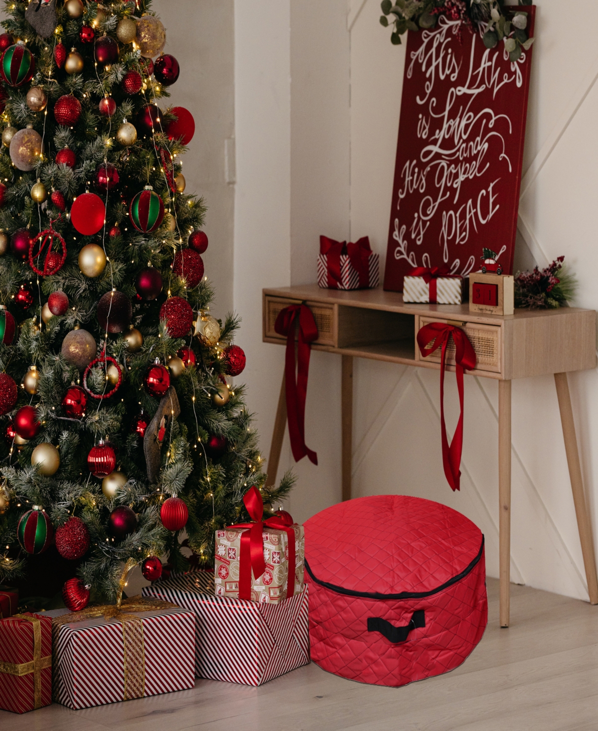 Northlight 1 Quilted Zip Up Christmas Garland and Wreath Storage Bag