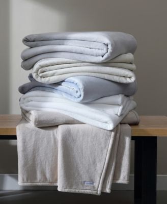Calvin Klein Core Plush Solid Blankets In White