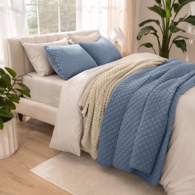 Ultra-soft Diamond Stitched Coverlet 3 Pc Set, Full/Queen