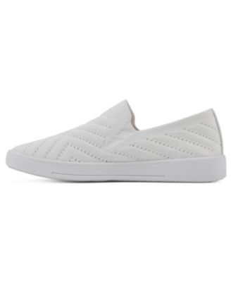 Women's Upbear Slip On Sneakers