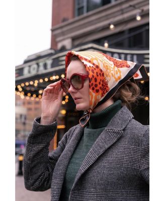 SILK BANDANA SCRAF OF LEOPARDS WITH FLORAL FOUNTAIN