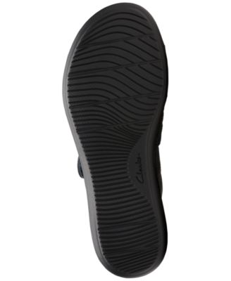 Laurieann Ruby Scalloped Twist Strap Slide Sandals