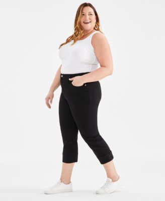Plus Size High-Rise Cuff Capri Jeans