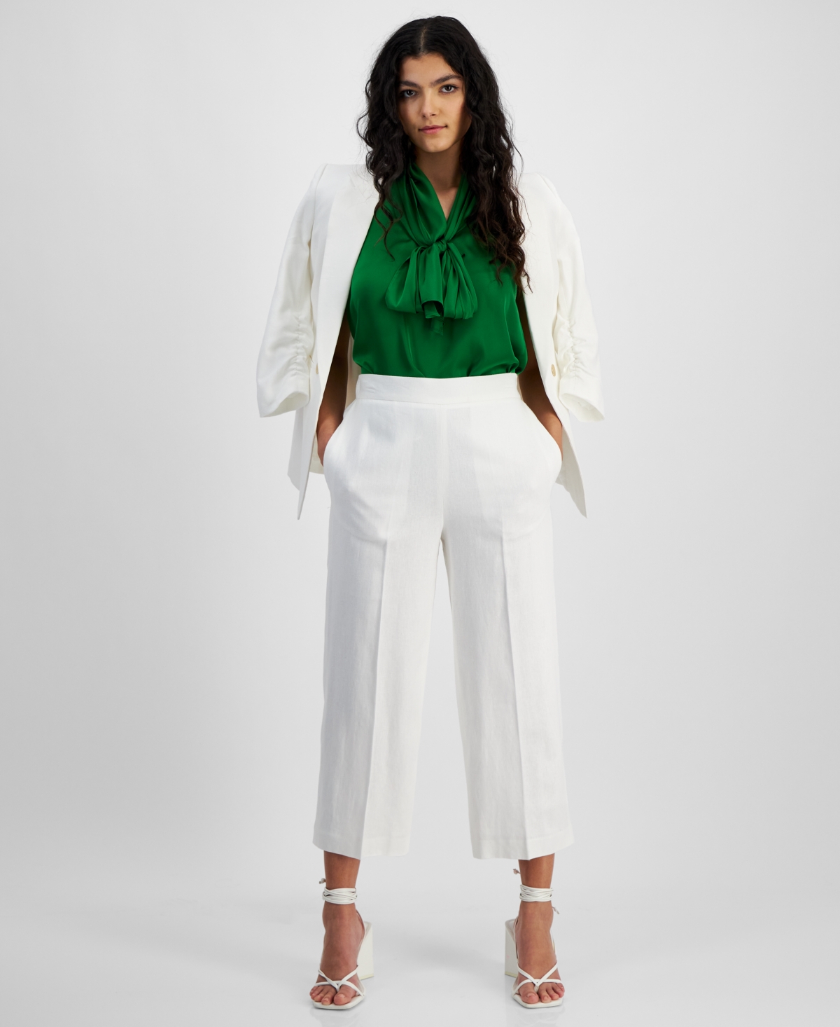 Shop Bar Iii Women's High Rise Pull-on Linen-blend Cropped Pants, Created For Macy's In Blanc