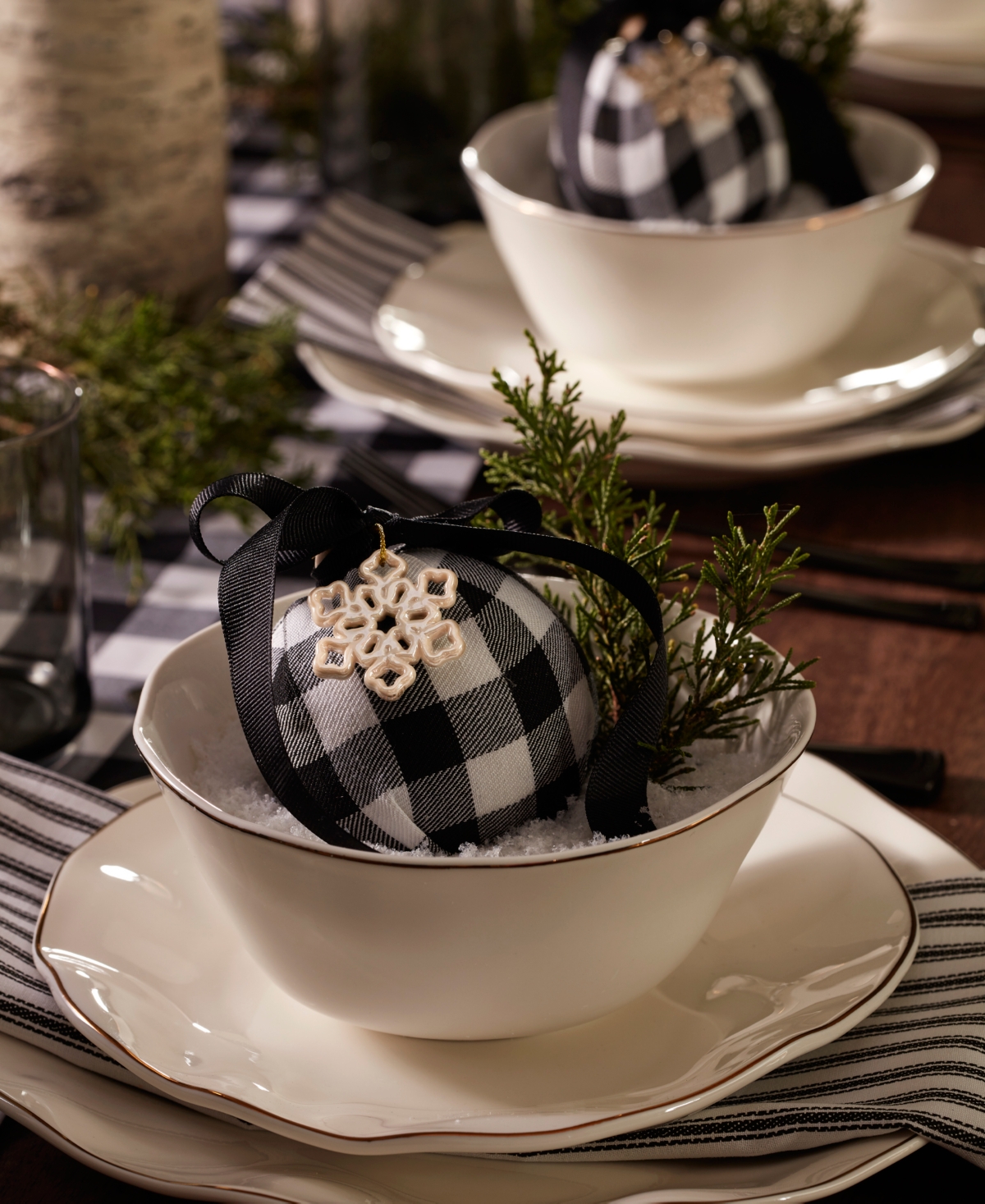 Lenox Blue Bay White 24-piece Dinnerware Set In White