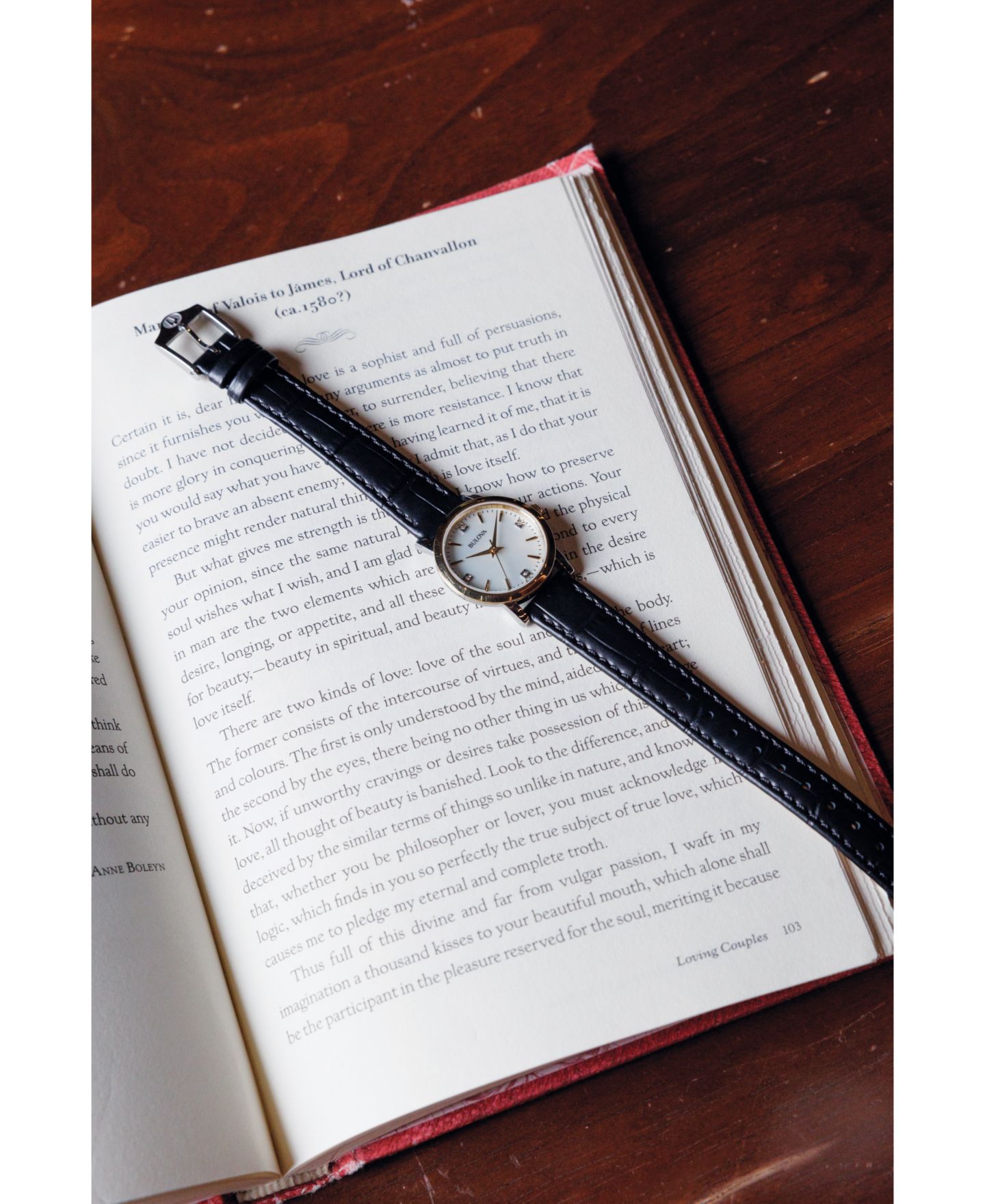 Женские часы Bulova Diamond Accent Black Leather Strap Watch 27mm — фото 4