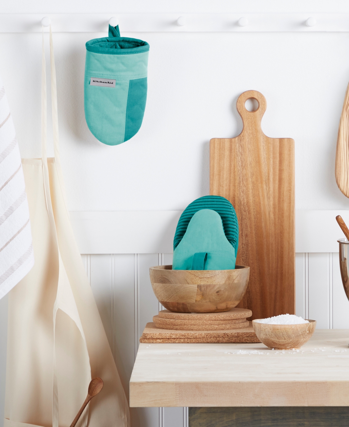 Kitchenaid Beacon Mini 2-pc. Oven Mitt Set In Blue