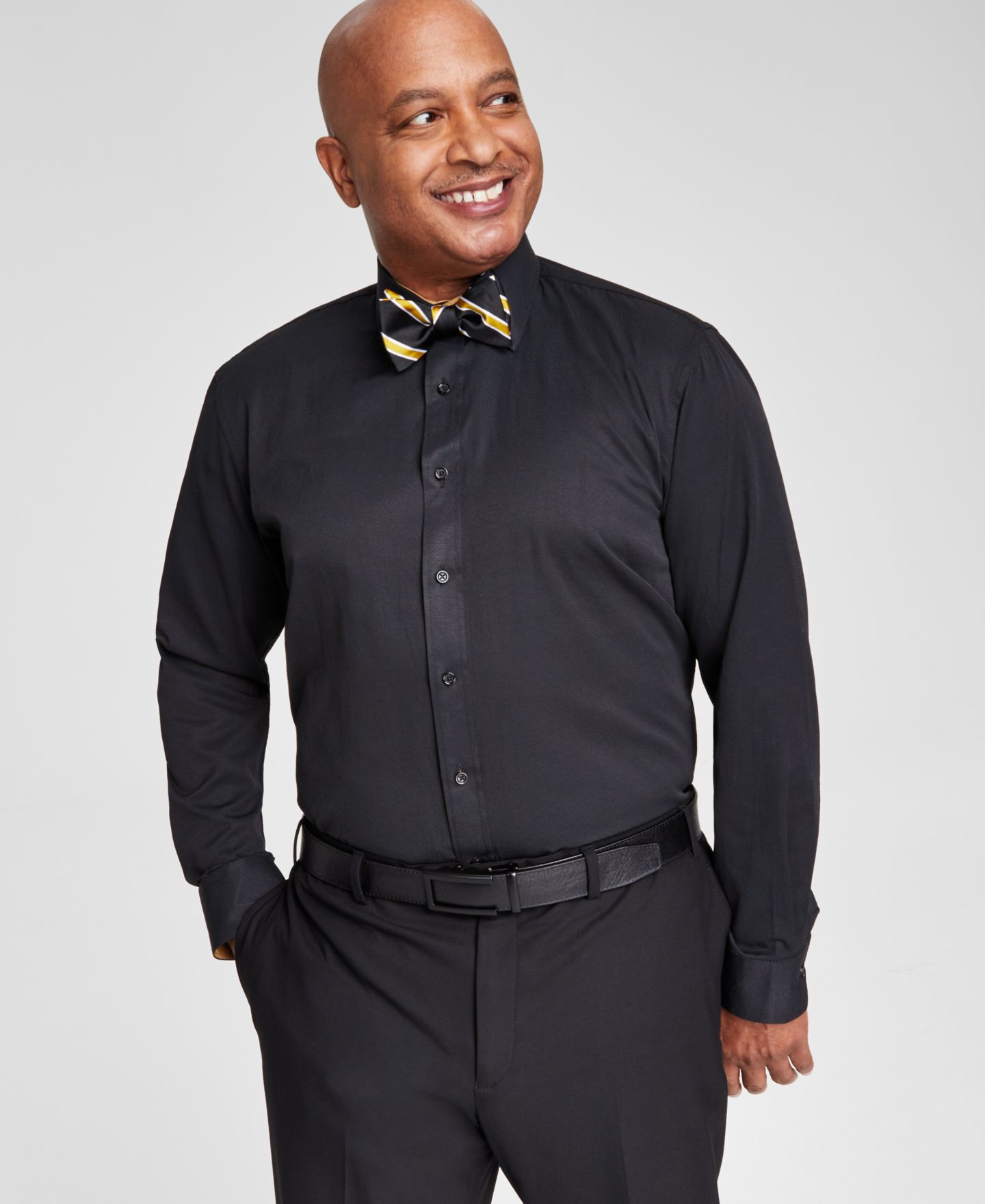 Мужская рубашка Tayion Collection Slim-Fit Gold Trim Solid Dress Shirt, цвет: Чёрный / Золотой — фото 2