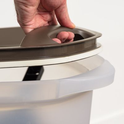 25Lb/30Qt Airtight Pet Food Storage Container, Brown