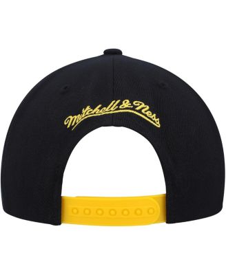 Men's Yellow, Black Chicago Bulls Day One Snapback Hat