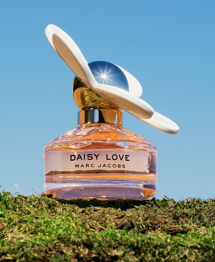 Marc Jacobs Daisy Love Eau de Toilette Spray, 1.6 oz. - Macy's