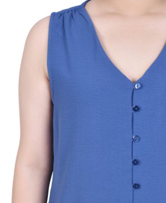Women's Sleeveless Button-Front Blouse