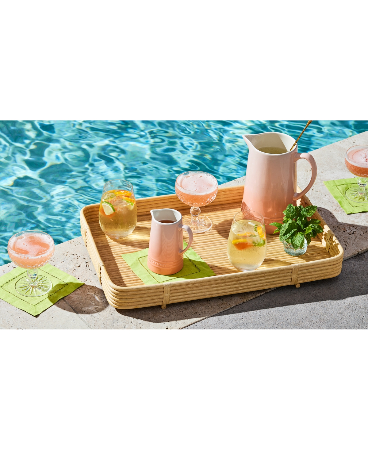 Le Creuset Stoneware Signature Pitcher In Peche