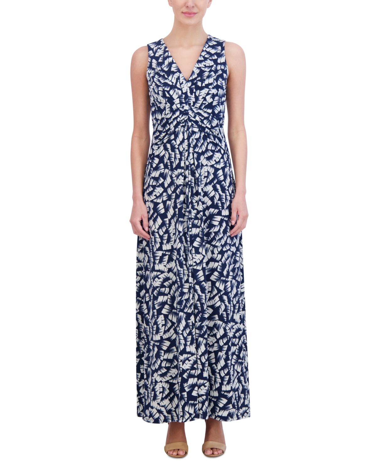 Shop Jessica Howard Petite Printed V-neck Sleeveless Maxi Dress In Navy,ivory