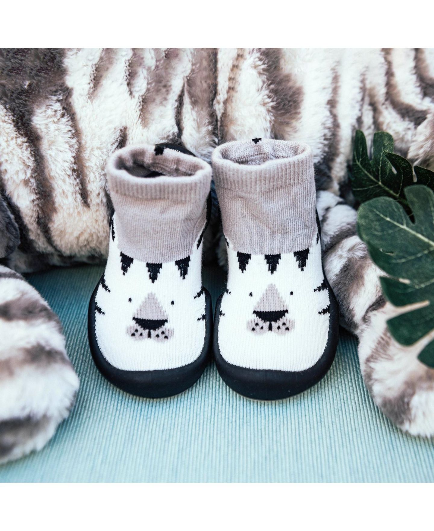 Обувь Komuello Breathable Washable Non-Slip Sock Shoes White Tiger для мальчиков-малышей — фото 5