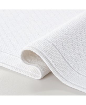 Textured Woven Cotton Bath Rug with Slip-Resistant Backing