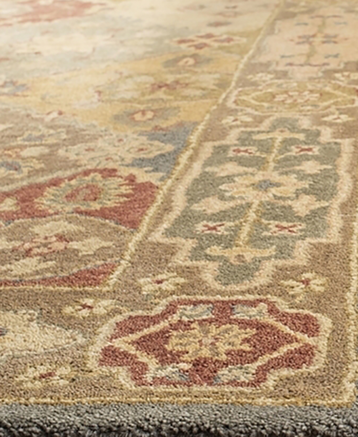 Safavieh Antiquity At316Area Rug - Multi